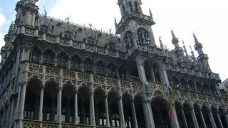 王が住んだことがない王の家