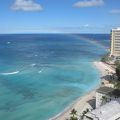 ワイキキビーチが目の前で,色が変わる海を堪能しました