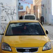 チュニジアのタクシーはアエルポート