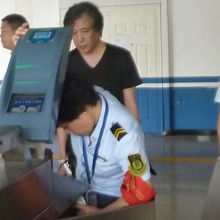 カードの大きさは同じでも厚みが違います。