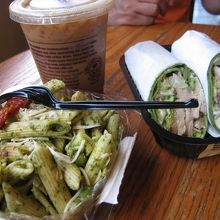 冷えたバジルペンネも美味しかった