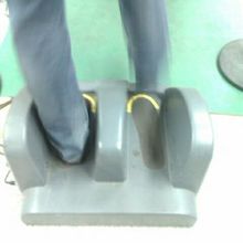 こんな探知機に乗らなくてはいけません。