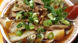 極太の麺が特徴です