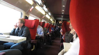 飛行機にすべきだった。