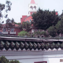 赤いレンガの建物