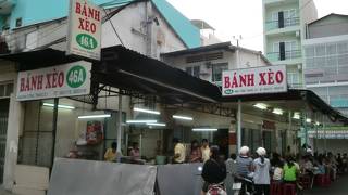 おいしいバインセオを食べよう！