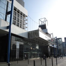レンヌ駅正面（写真の左側がバスターミナルの方向です。）