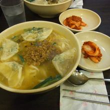 キムチとご飯もつくよ♪