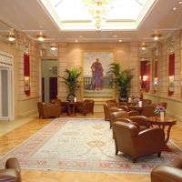 ホテルの応接間