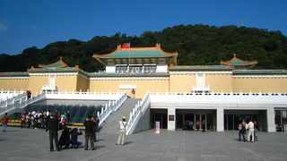 人の混みようは覚悟!!