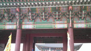 運が良ければ交代式も見れます