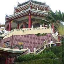 お堂の中は撮影禁止なので外観だけ