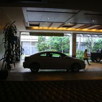 駐車場側の出口