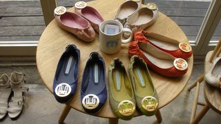 かわいいうさぎちゃんマークの靴ショップ