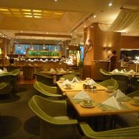 朝食のレストラン