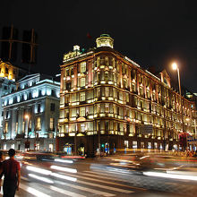 設備を撤収しての帰り、和平飯店前の中山東一路交叉点をパチリ！