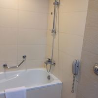 カトマンズでは貴重なバスタブ付きバスルーム