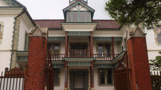 新潟県政記念館へどうぞ