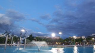 賑やかな通りです