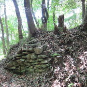 鈴鹿山脈が遠くに望める松平郷の城跡