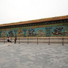 故宮珍宝館の九龍壁