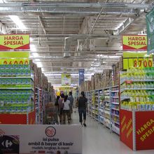 お土産探しにもいいですよ。