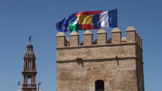 城壁に登ってみましょう