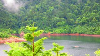 休憩に便利な湖