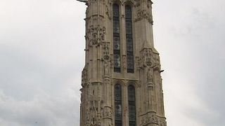 パスカルが大気圧の実験を行った塔