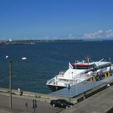 タリン港に到着したリンダラインの船舶です。