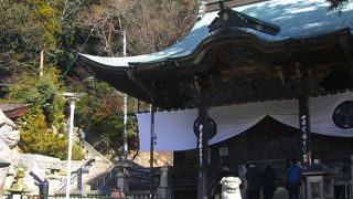 名物のケーブルカーを使ってお参拝 