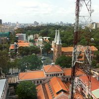 中央郵便局が望めます。