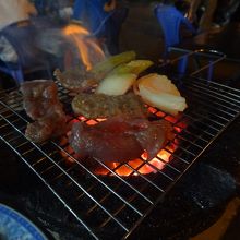 炭火でじゅうじゅう〜