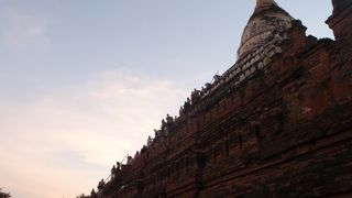 夕方は激混みです