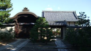 織田信長の菩提を弔うため、豊臣秀吉が建立した寺