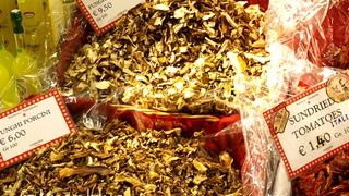 お土産はここで