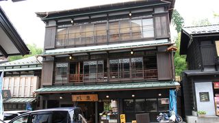 成田山の参拝の後は鰻で決まり