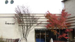 この作品を見ていると只者ではないような