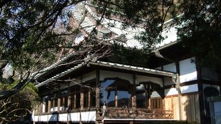 むしろ法事を行ったり、実際にお寺を利用する人に便利な造り