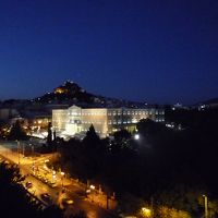 屋上から見た国会議事堂とリカヴィトスの丘