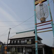 大きな提灯が目印のお店