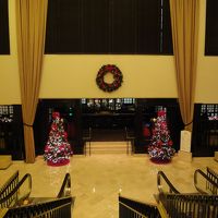 ロビー部分。クリスマスの飾り付けがきれいでした