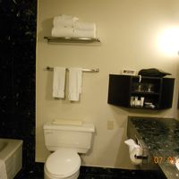 バスルームも広めで快適