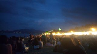 海に上がる花火はいい