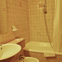 ドライヤーが掃除機みたいな形して弱かった・・・