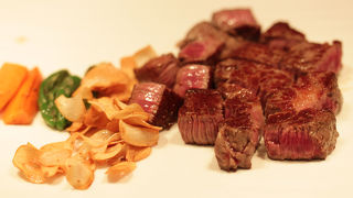 昼時は予約したほうが無難かも