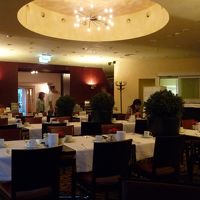 朝食は、モノポールホテルにて食べます