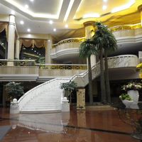 1階の広いロビー