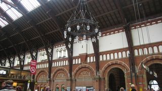 食事に困ったら駅もＯＫ。（コペンハーゲン中央駅）