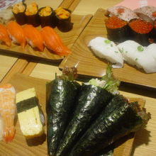 お寿司食べ放題